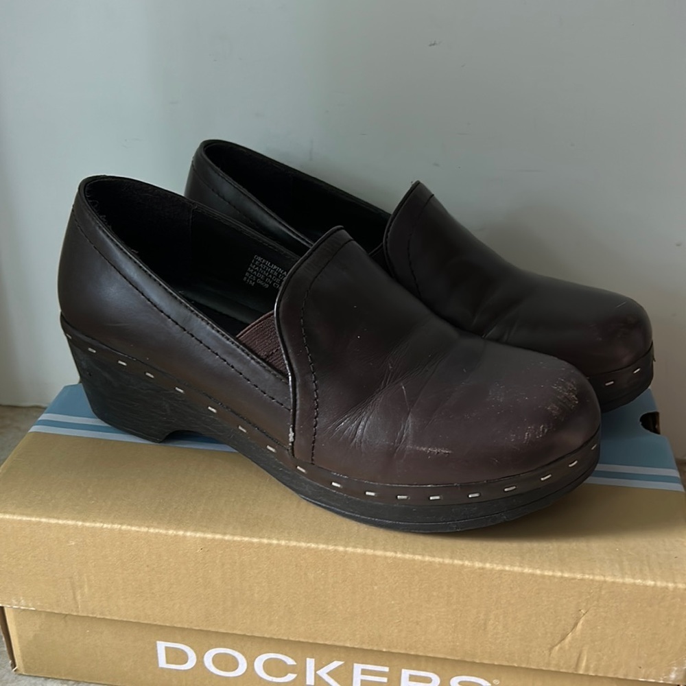 Dockers Brown Leather Comfort Clogs Womens size 8.5